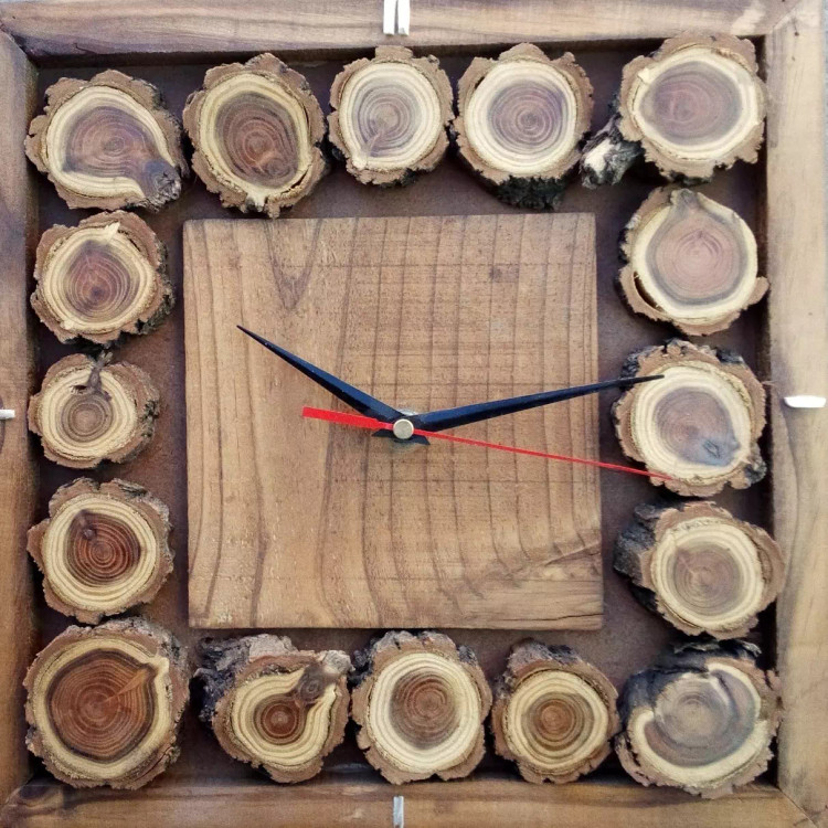 ساعت چوبی دیواری